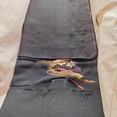 新品未使用、黒の絵羽の画像