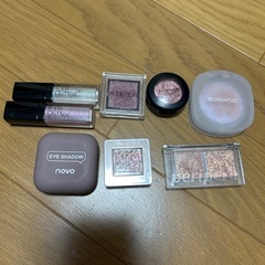 アイシャドウセットの画像