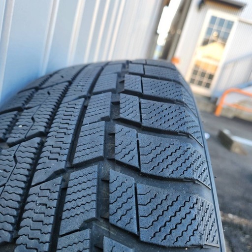トヨタ　ノア　スタッドレスホイールセット