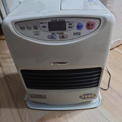 石油ファンヒータージャンク品ポリ容器、自動ポンプ、灯油10リット...