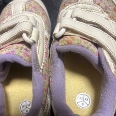 asics 花柄　16.5の画像