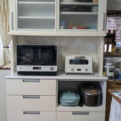 キッチンボード（食器棚）