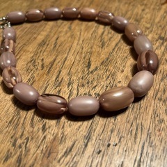 軽量プラスティック製　石のようなネックスの画像