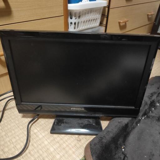 16型の小型のテレビです。