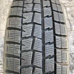 スタッドレスタイヤ スチールホイル付　ダンロップ製　185/60R15の画像