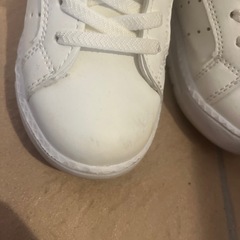 子供スニーカーの画像