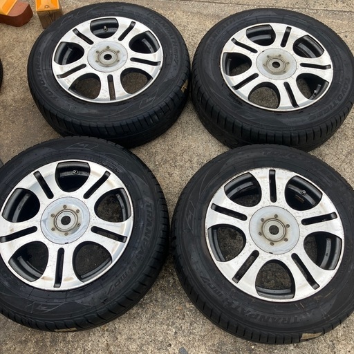 エンケイ　15インチスタッドレスタイヤ４本セット プリウス