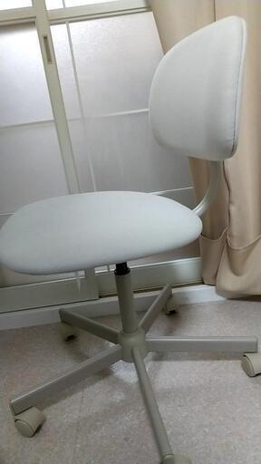お値下け済みです。IKEAの椅子自宅保管品(未使用)