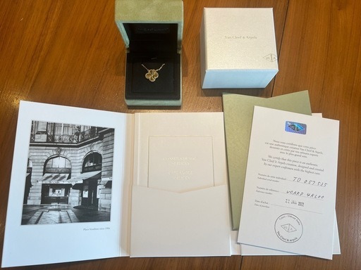 ヴァンクリーフ＆アーペル　　   アルハンブラ　ギヨシェ