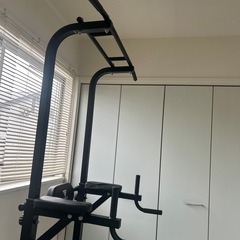 トレーニング 筋トレ ぶら下がり健康機 ストレッチ 物干し ブラック 腹筋 腕立て 腿上げ　黒の画像