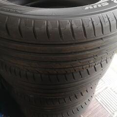 TOYOタイヤ　225/65Ｒ18  