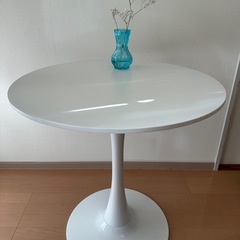カフェテーブル　丸テーブル