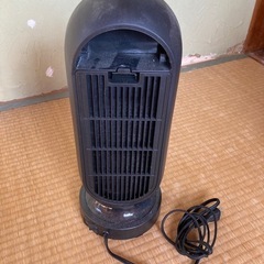 セラミックファンヒーターの画像