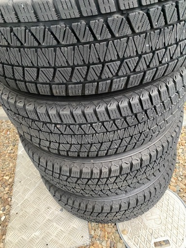 取引決定　2019年制　225/65R17 スタッドレスタイヤ　バリ溝　アルミホイール　4本セット　ブリヂストン