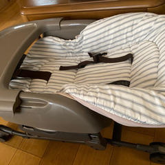 コンビ　ネムリラFF ハイローチェア　手動の画像