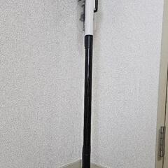 【値下げ】SHARP 軽量コードレス掃除機 EC-A1Rの画像