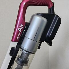 【値下げ】SHARP 軽量コードレス掃除機 EC-A1R