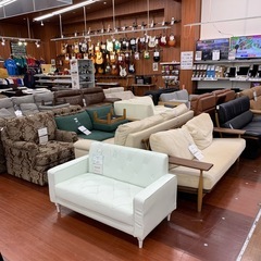 【軽トラ無料貸し出し】【合皮】【2人掛けソファ】【トレファク所沢店】 タイトルは↑をコピペ　したら消すの画像