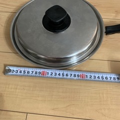 【高級】厚手ステンレス　ビタクラフト７層　
フライパン　　鍋の画像
