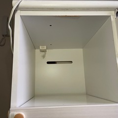 食器棚　カップボードの画像
