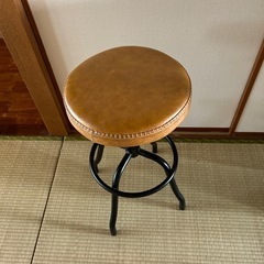 スツールの画像