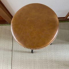 スツールの画像