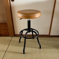 スツールの画像