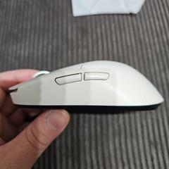 説明文読んでくださいNinjutso ゲーミングワイヤレスマウス Sora NMO32

の画像