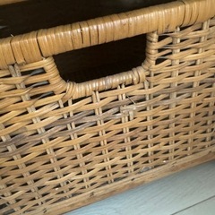 ラタン　収納棚の画像