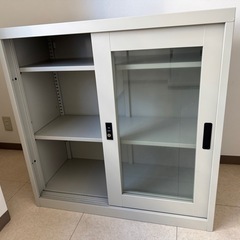 (取引中)オフィス用キャビネット①の画像