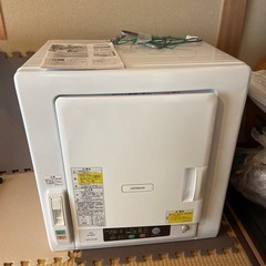 【値下げ】2019年製　日立　ヒーター式電気乾燥機（6kg）　DE-N60WV