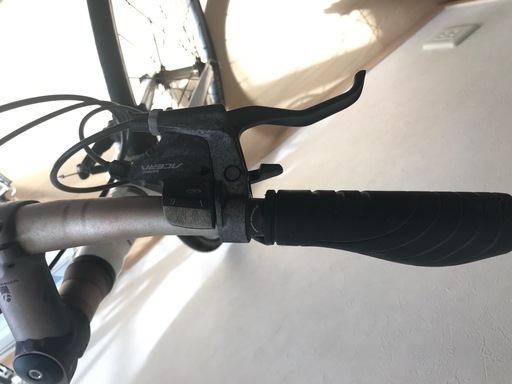 商談中です。【修理必要です】TREK FX7.4 トレック クロスバイク
