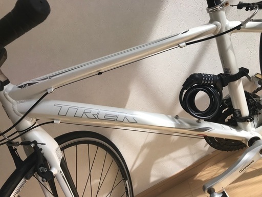 商談中です。【修理必要です】TREK FX7.4 トレック クロスバイク
