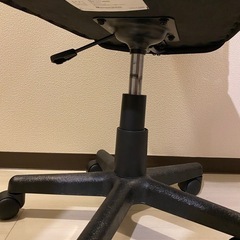キャスター　付きチェアの画像