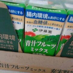 64823　青汁フルーツミックス 200ml×12本　A6641の画像