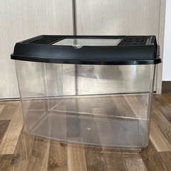 ペット用ゲージ、カゴ、フードベッド
の画像