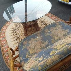 ありがとうございます。藤ラタンソファー、丸ガラス天板テーブルのセットの画像