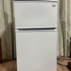 小型冷蔵庫 KRSD-YD9A(90L、冷凍庫あり)
