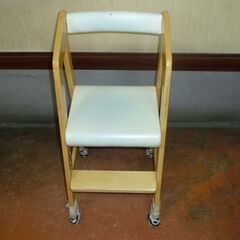 子供用　ダイニングチェアの画像