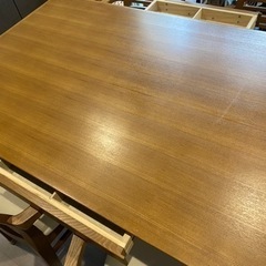 【ニトリ】ダイニングテーブルセット椅子4脚の画像