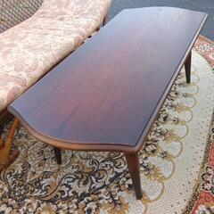 ありがとうございます。藤ラタンソファー、木製ローテーブル、ラグのセットの画像