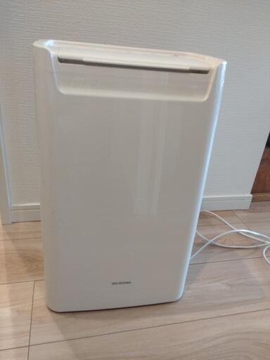 除湿器　アイリスオーヤマ