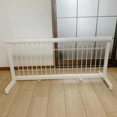 ペットゲート　ペット用の柵
