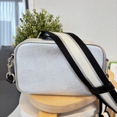 【本日最終！】マークジェイコブス　シルバーバッグの画像