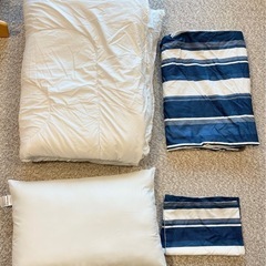 【未使用】ニトリの掛け布団と枕