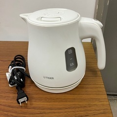 ☆値下げ☆K2412-377 タイガー 電気ケトル PCM-A0...