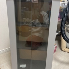 DVDキャビネット
