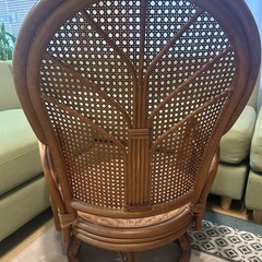 籐椅子回転式の画像