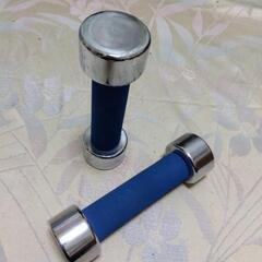 ダンベル2組とウエイトの画像