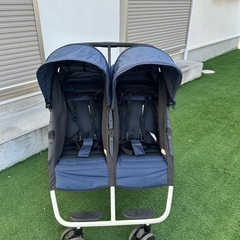 双子ベビーカー
